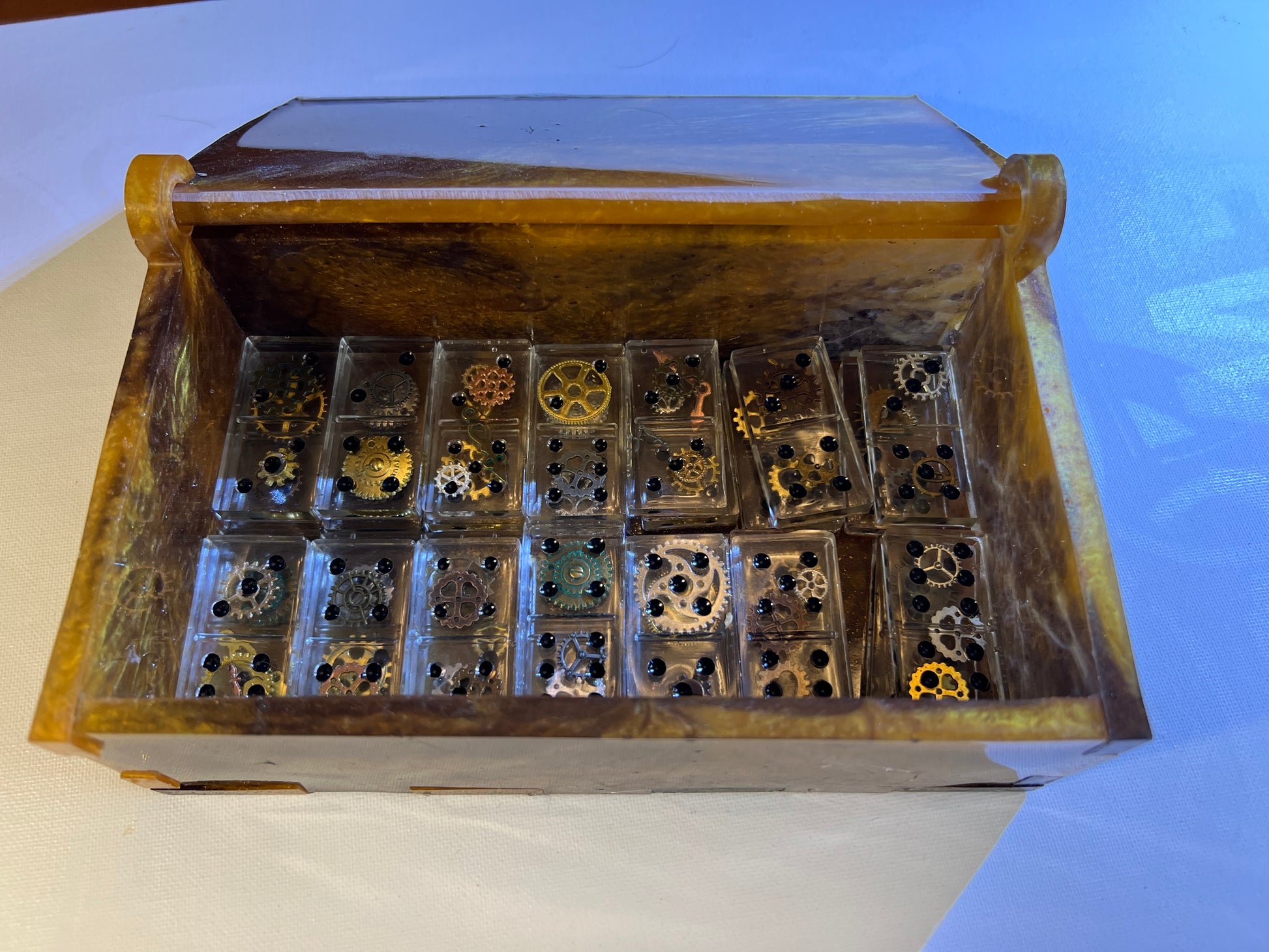 Resign Domino Set with box - Anna's Homemade Treasures